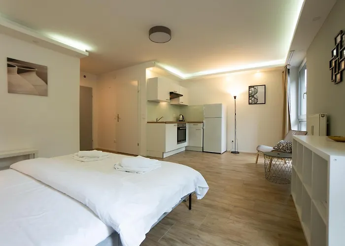 Modern With Queen-size Bed, Self Check-in K7 Apartment Vienna